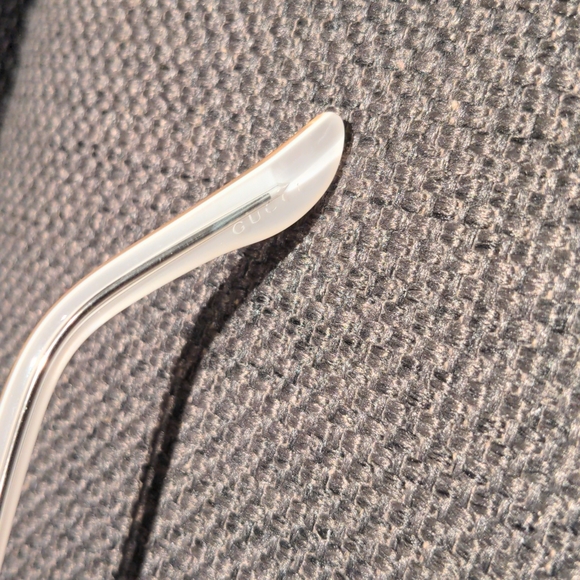 Gucci Sunglasses with Case - Picture 7 of 8